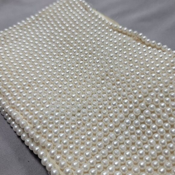 Vintage white pearl clutch - exquisite handcrafted evening bag from Japan - Picture 10 of 10